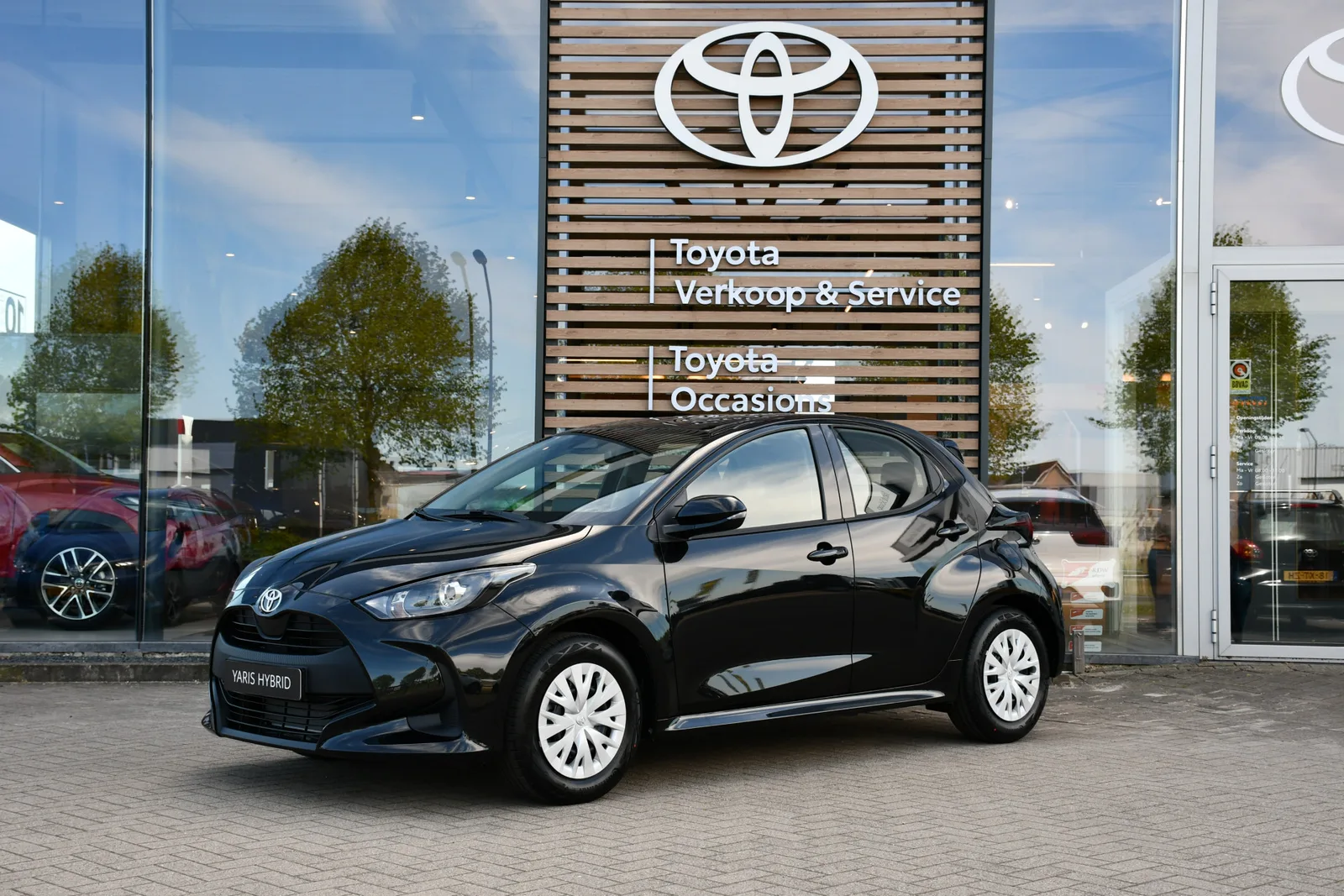 Toyota Yaris (2025) — foto 1