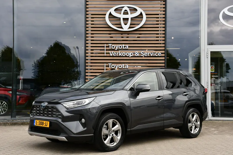 Toyota RAV4 (2021)