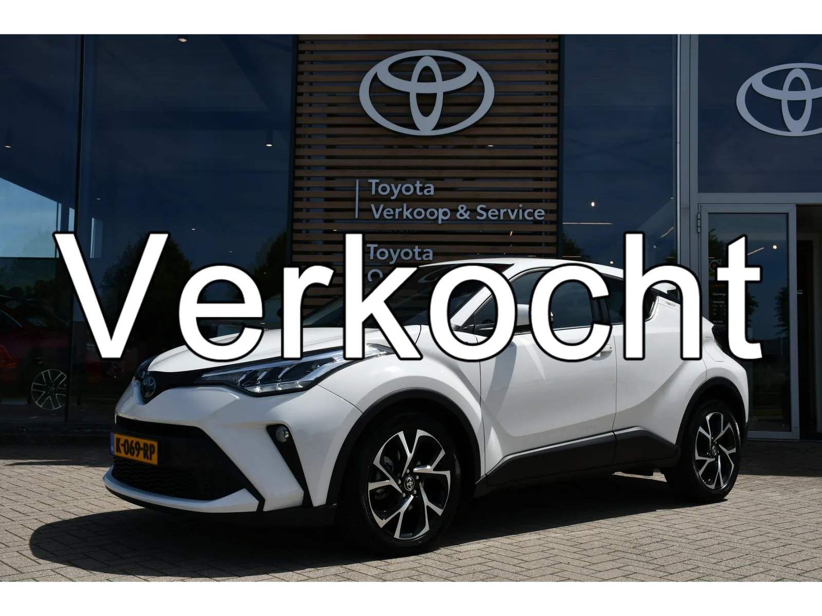 Toyota C-HR (2021) — foto 1