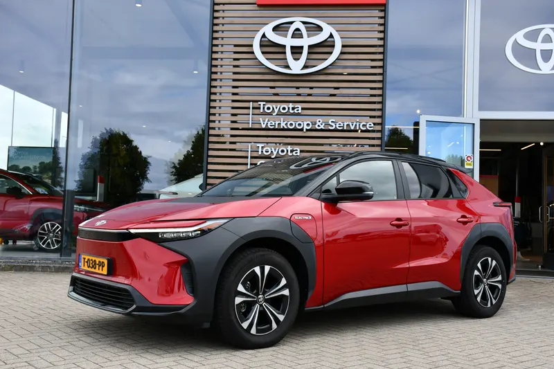 Toyota bZ4X (2023)