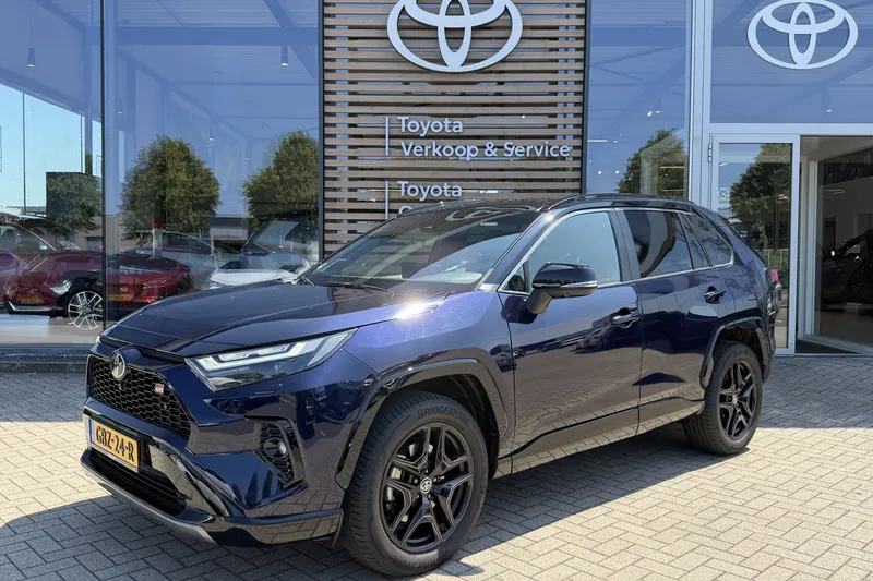 Toyota RAV4 (2024)