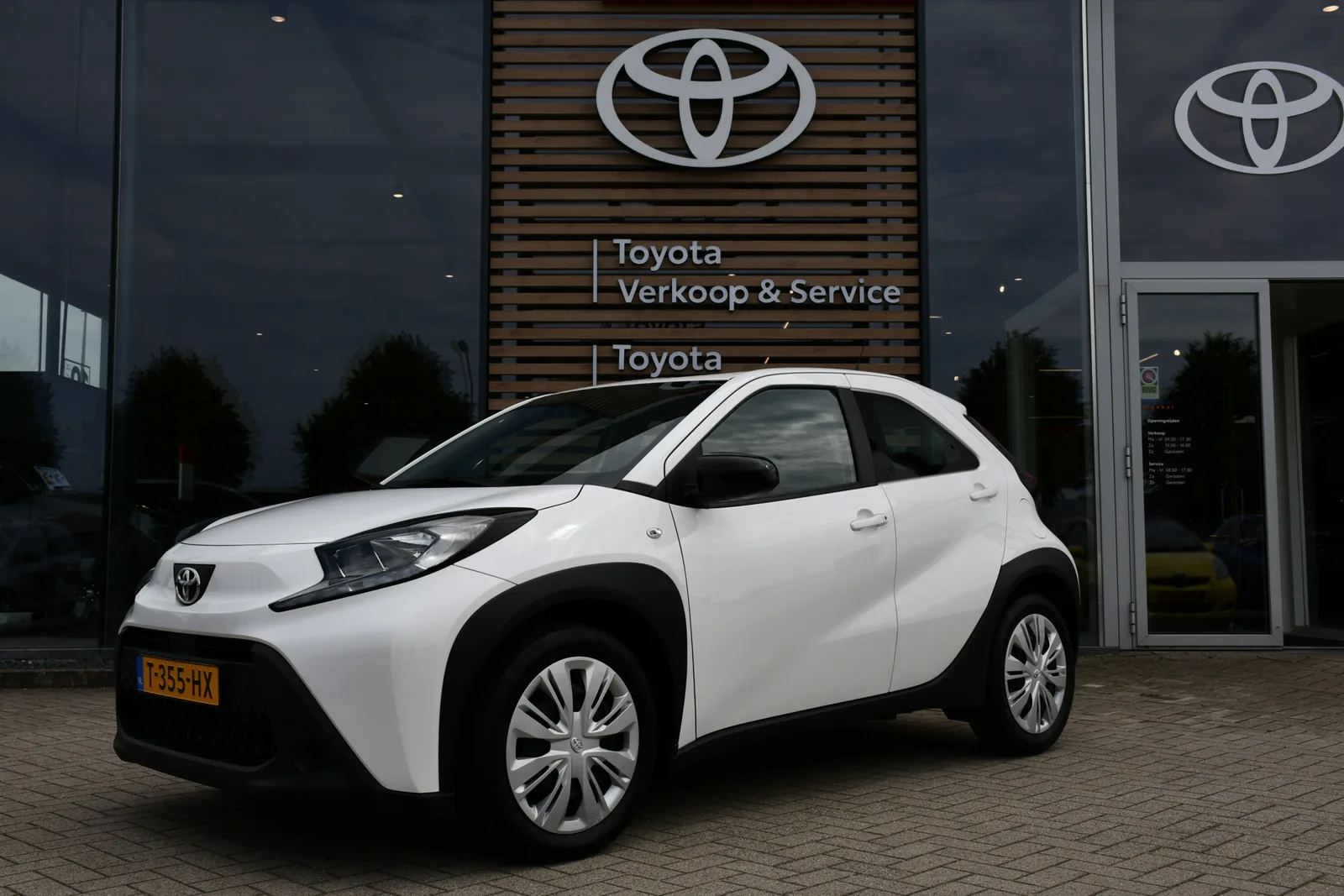 Toyota Aygo (2023) — foto 1