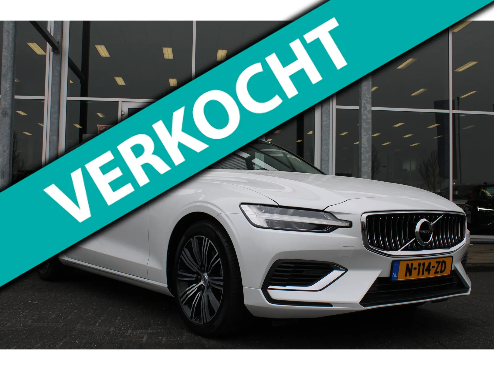 Volvo V60 (2022) — foto 1
