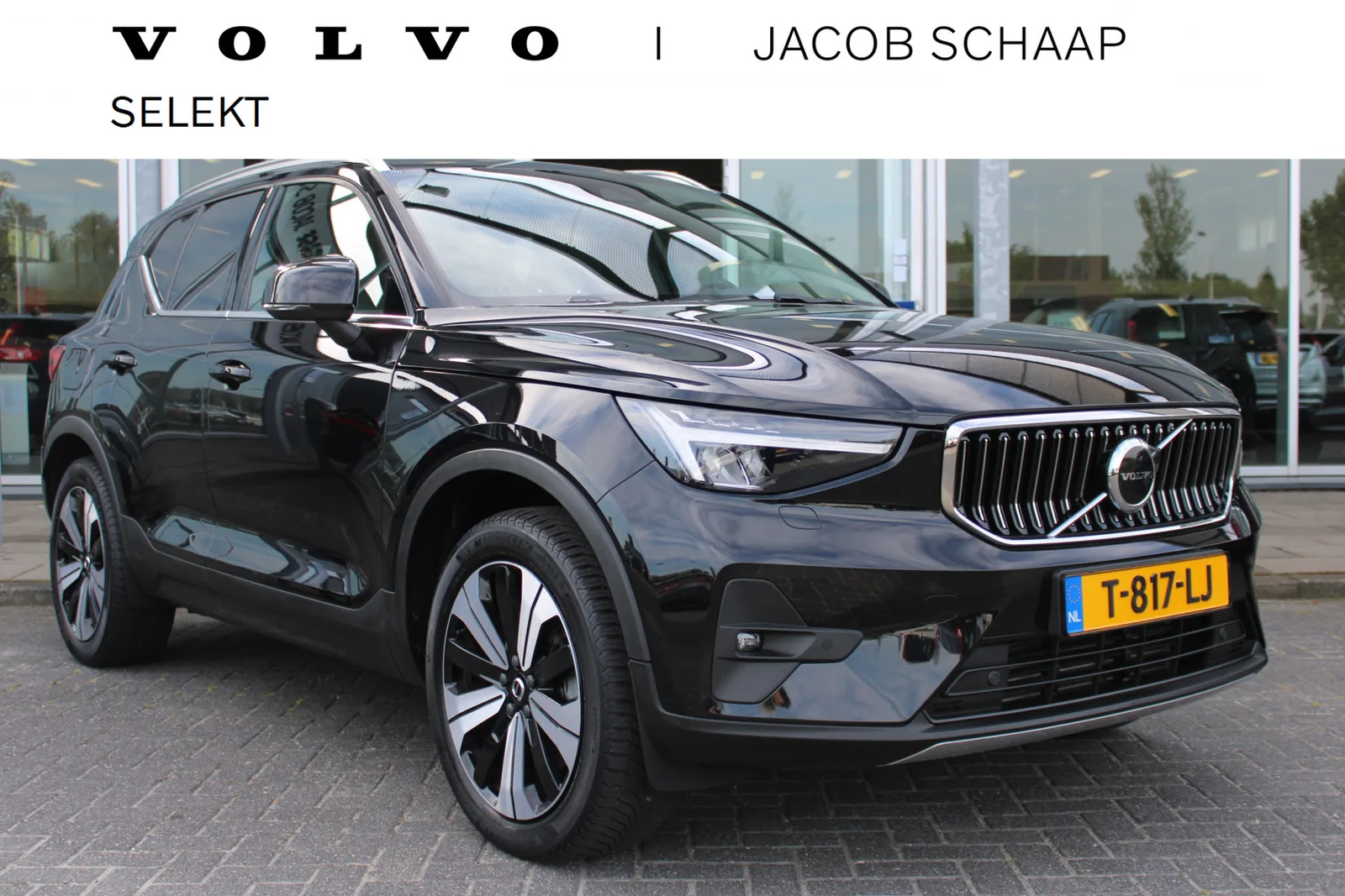 Volvo XC40 (2023) — foto 1