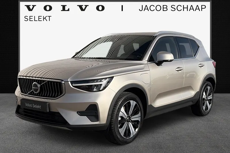 Volvo XC40 (2023)