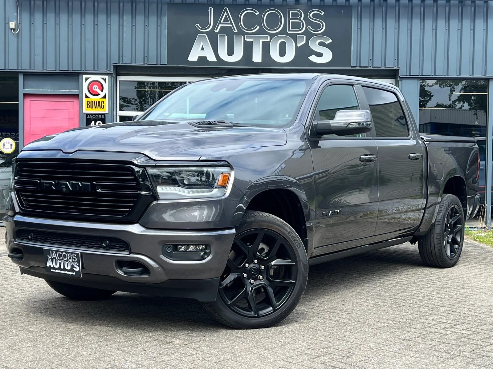 Dodge RAM (2024) — foto 1