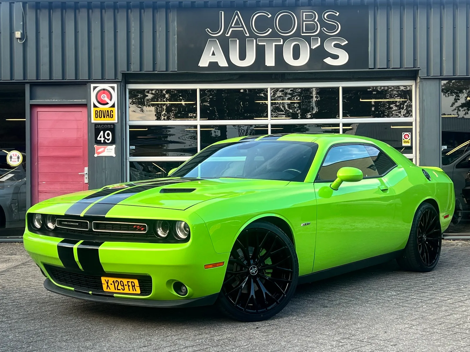 Dodge Challenger (2015) — foto 1