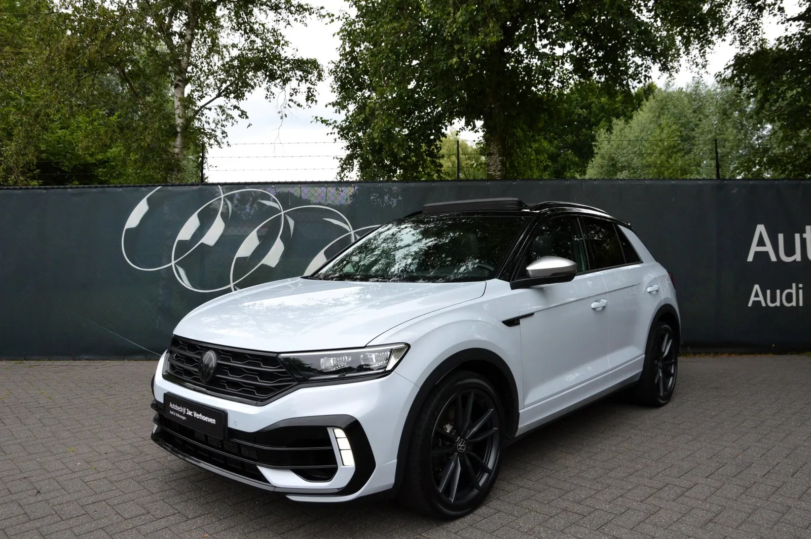 Volkswagen T-Roc (2021) — foto 1