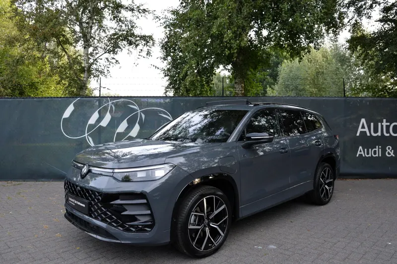 Volkswagen Tayron (2025)