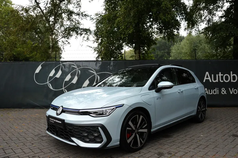 Volkswagen Golf (2025)