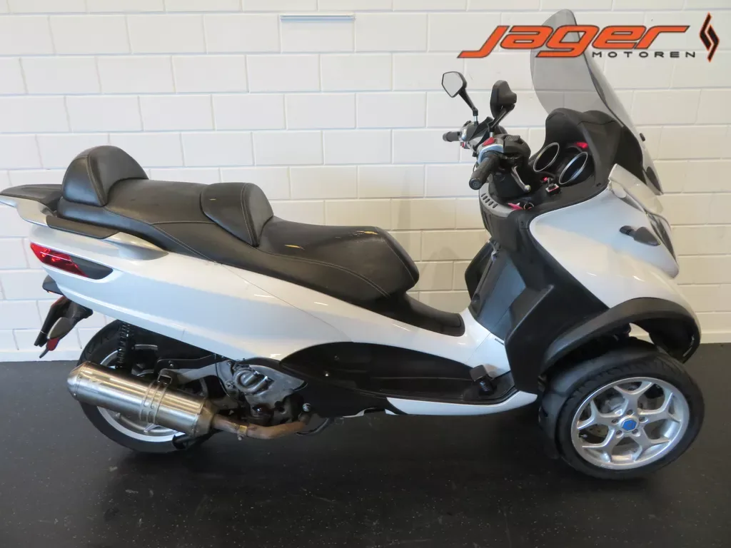 Piaggio MP3 500 (2018) — foto 1