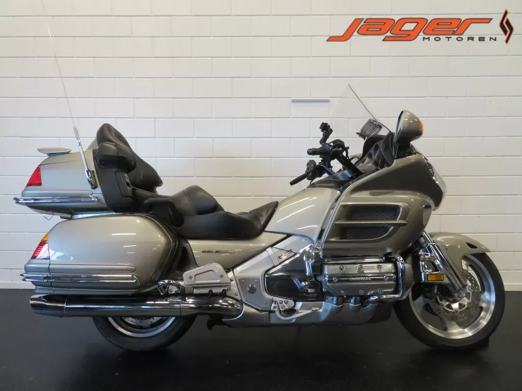 Honda GL 1800 Goldwing (2004) — foto 1