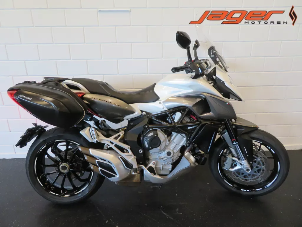 MV Agusta Stradale 800 (2017) — foto 1