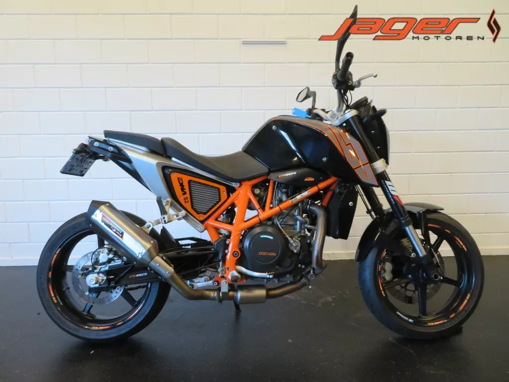 KTM Duke 690 (2012) — foto 1