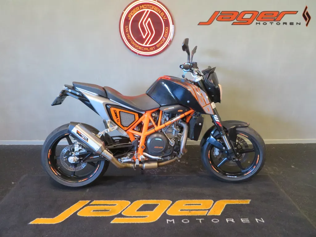 KTM Duke 690 (2016) — foto 1