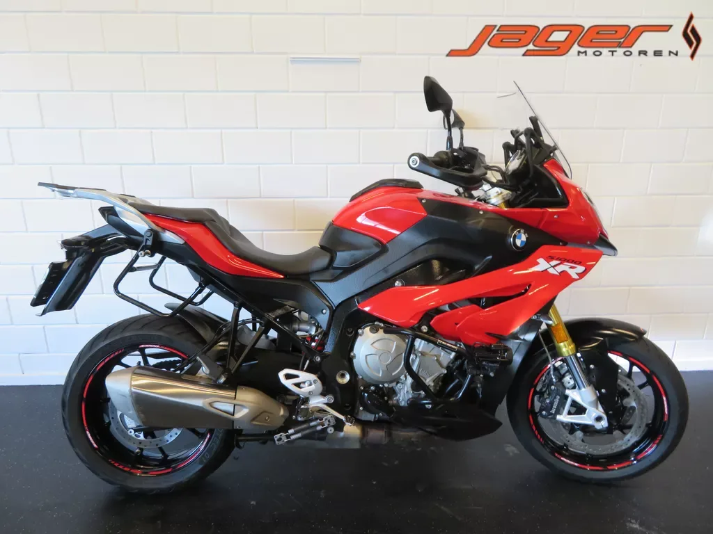 BMW S 1000 XR (2019) — foto 1