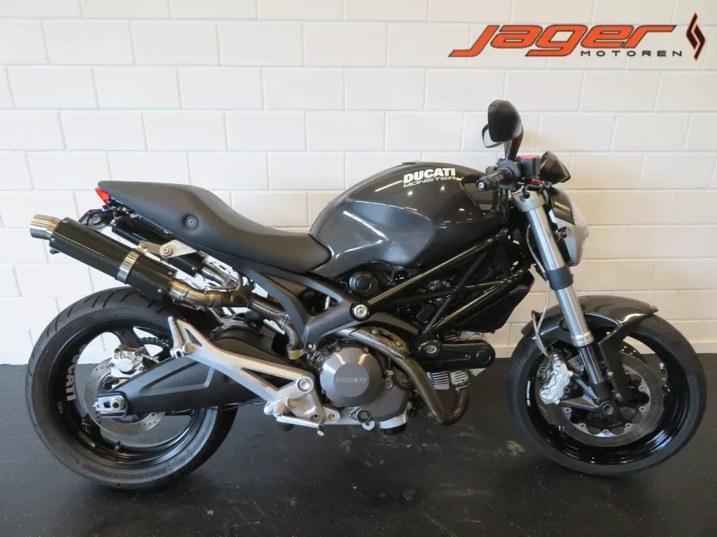 Ducati Monster 696 (2009) — foto 1