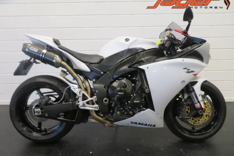 Yamaha YZF-R1 (2011)