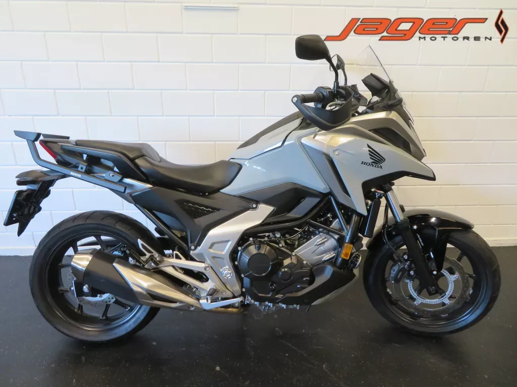 Honda NC750X (2023) — foto 1