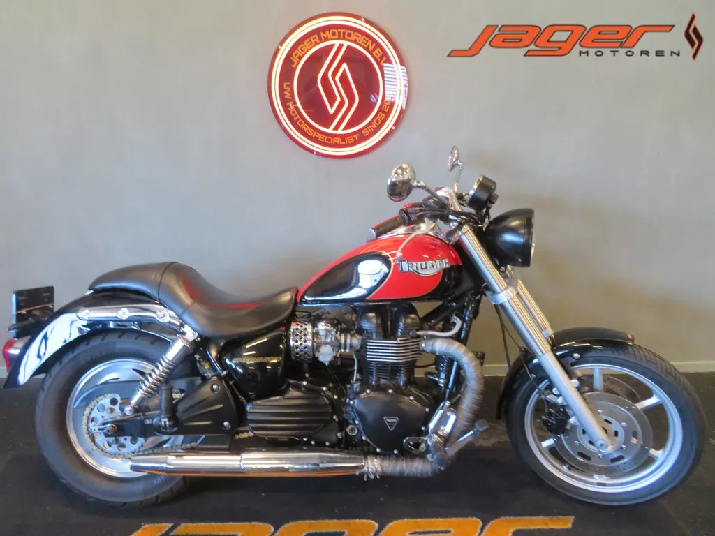 Triumph Speedmaster (2004) — foto 1