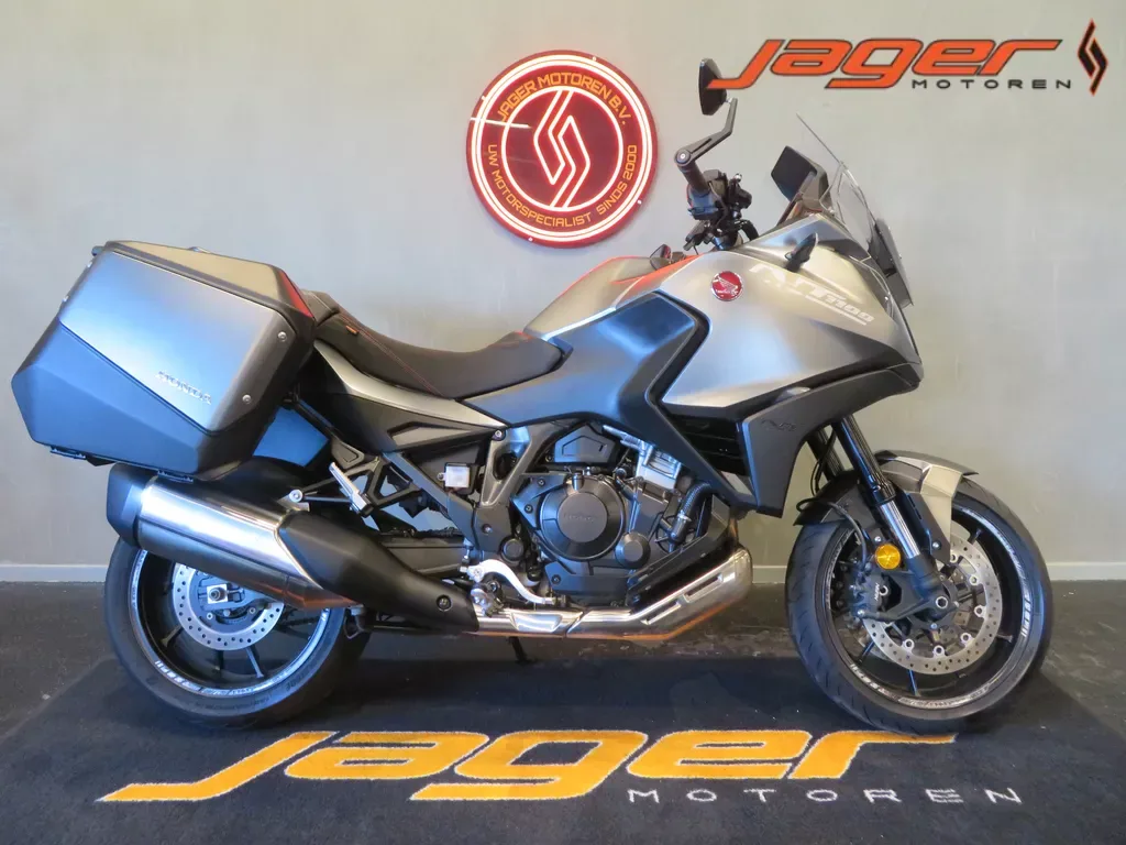 Honda NT 1100 (2022) — foto 1