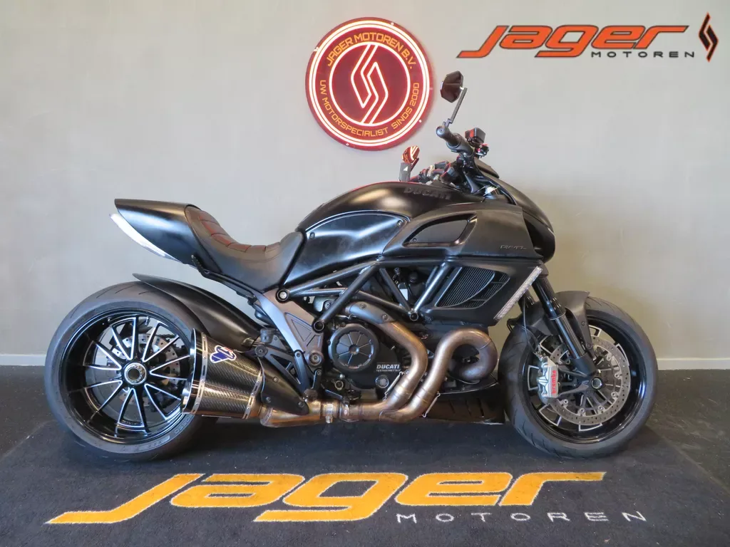 Ducati Diavel (2013) — foto 1