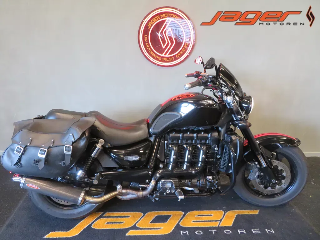 Triumph Rocket III ROADSTER (2014) — foto 1