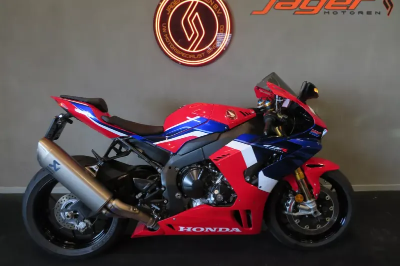 Honda CBR1000RR (2022)