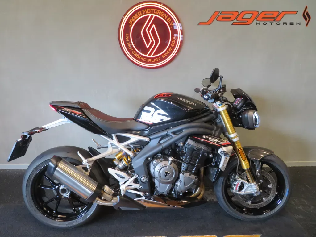 Triumph Speed Triple 1200 RS (2021) — foto 1