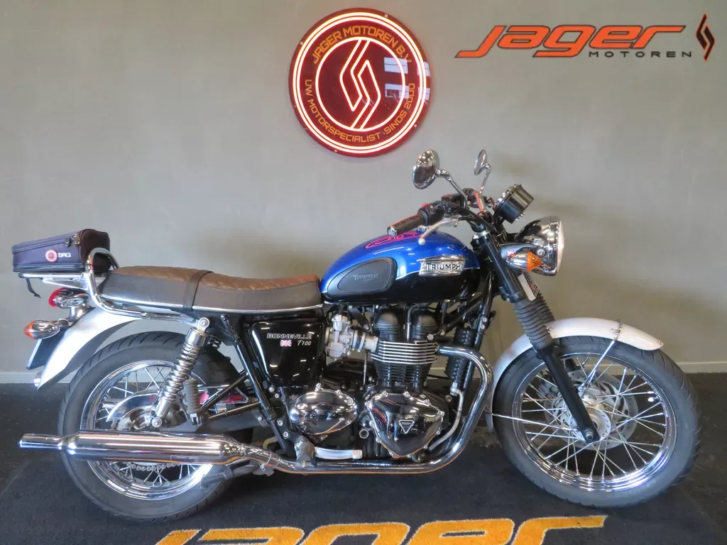 Triumph Bonneville T100 (2014) — foto 1
