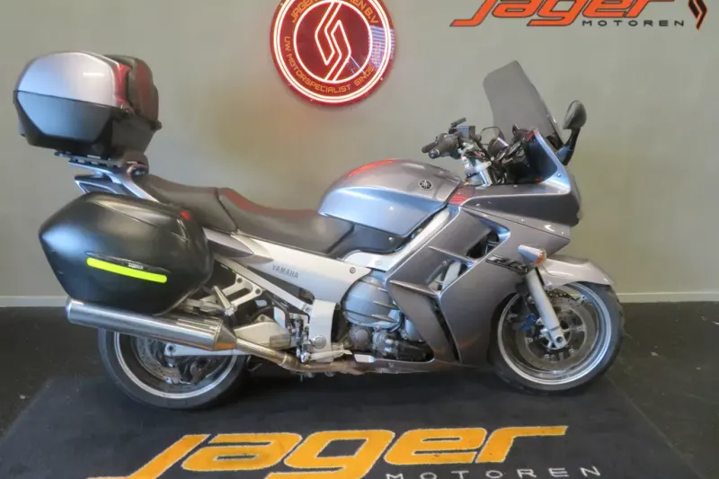 Yamaha FJR1300 (2004)