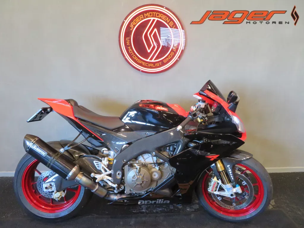 Aprilia RSV 4 Factory (2010) — foto 1