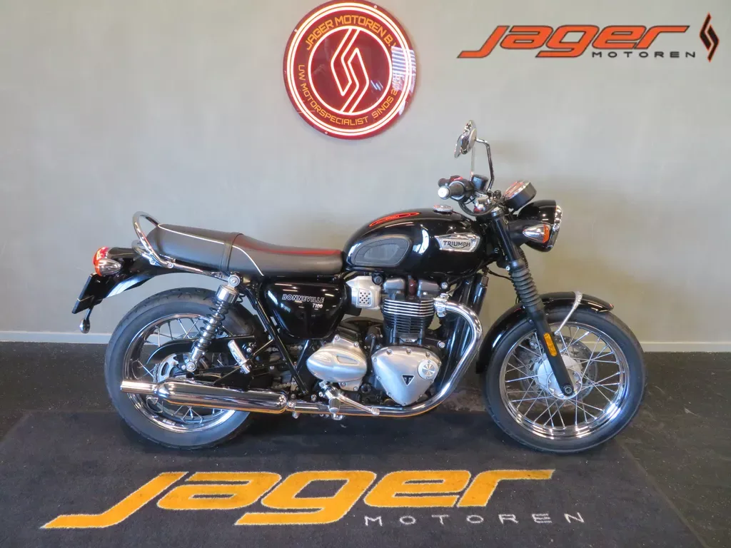 Triumph Bonneville T100 (2018) — foto 1