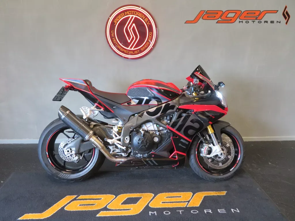 Aprilia RSV4 (2014) — foto 1