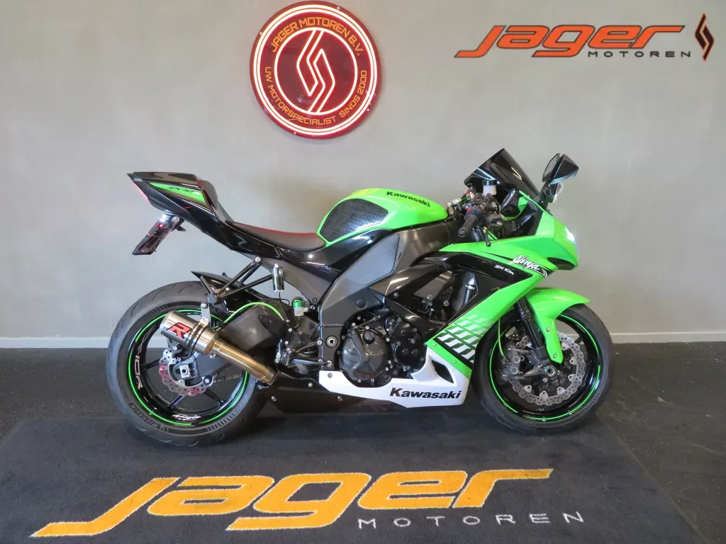Kawasaki ZX 10 (2010) — foto 1