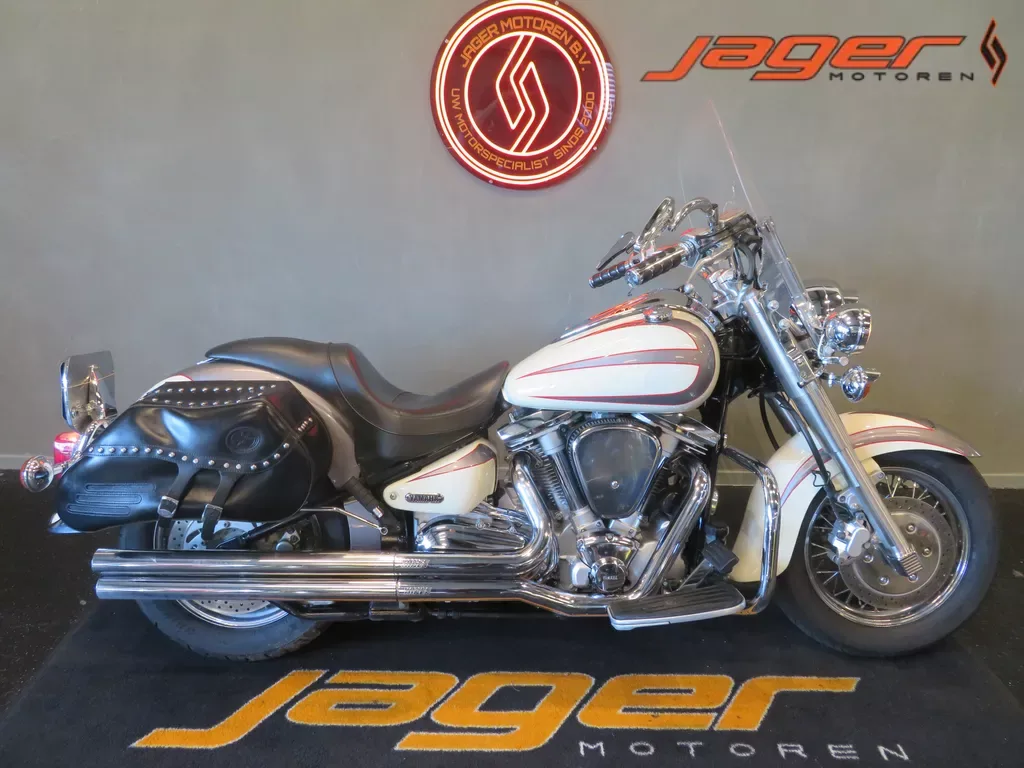Yamaha XV 1600 Wildstar (2003) — foto 1