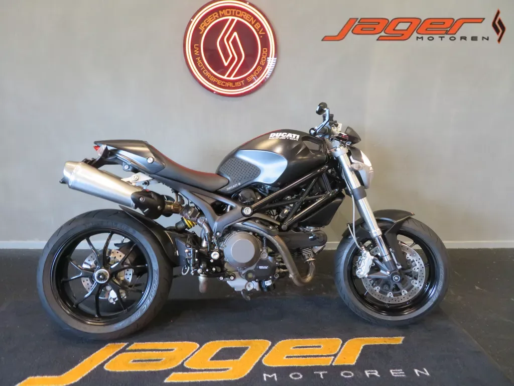Ducati Monster 1100 (2009) — foto 1