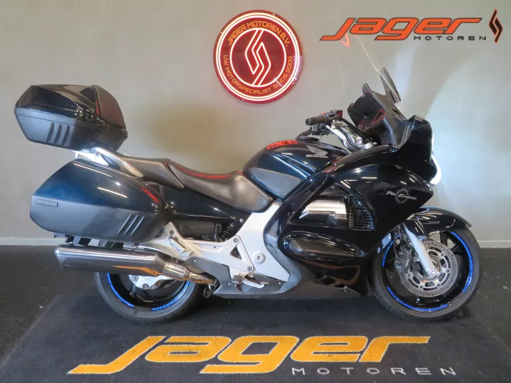 Honda ST 1300 (2003) — foto 1