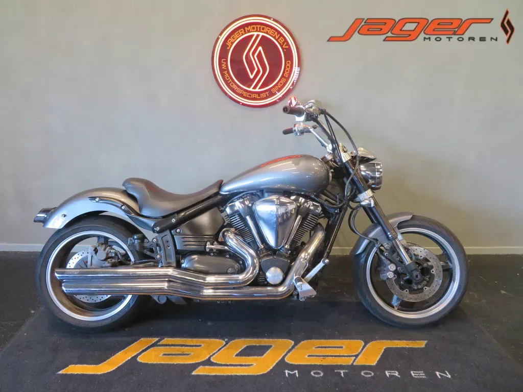 Yamaha XV 1700 (2004) — foto 1