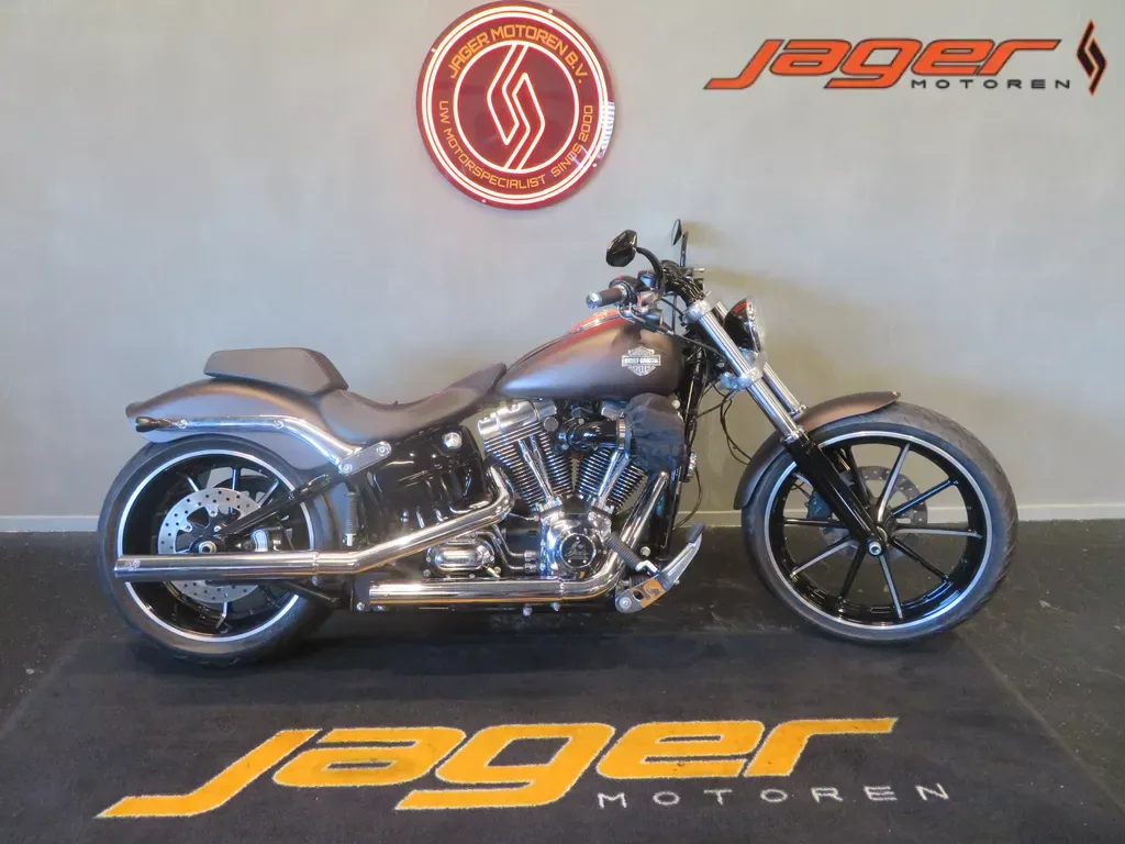 Harley-Davidson Breakout (2014) — foto 1