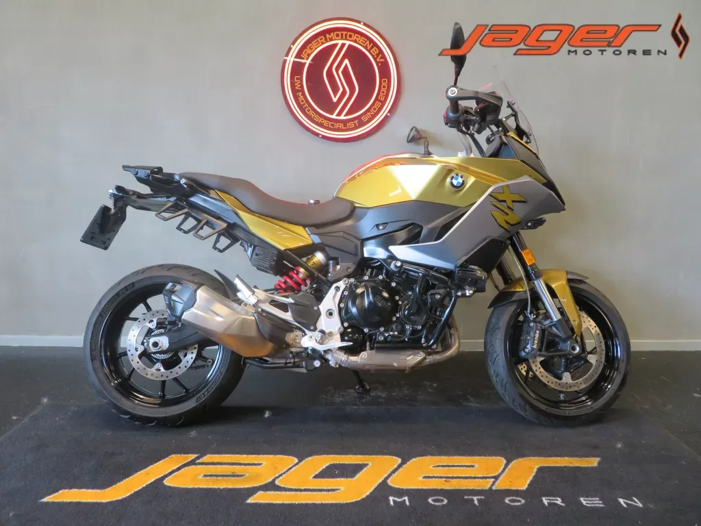 BMW F 900 XR (2022) — foto 1