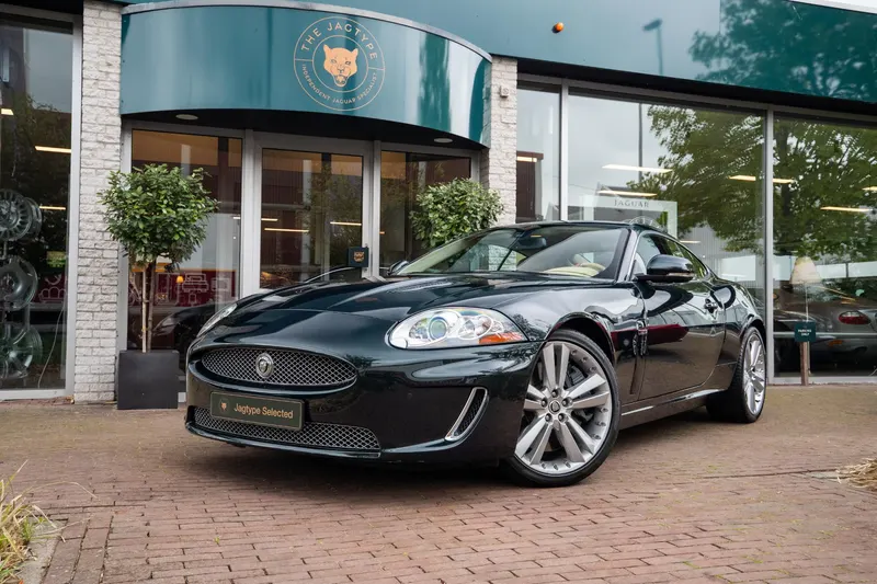 Jaguar XKR (2010)