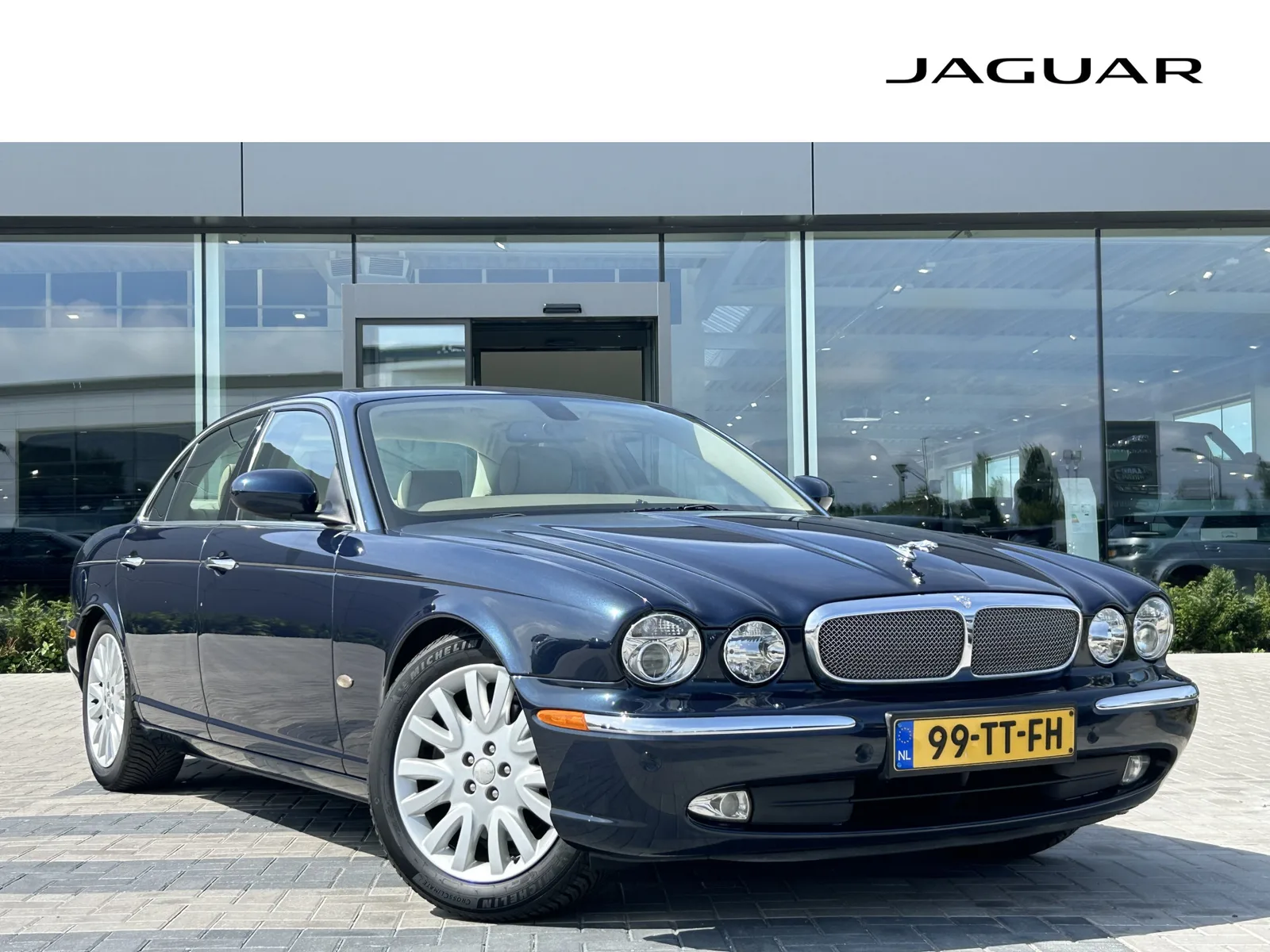 Jaguar XJ (2007) — foto 1