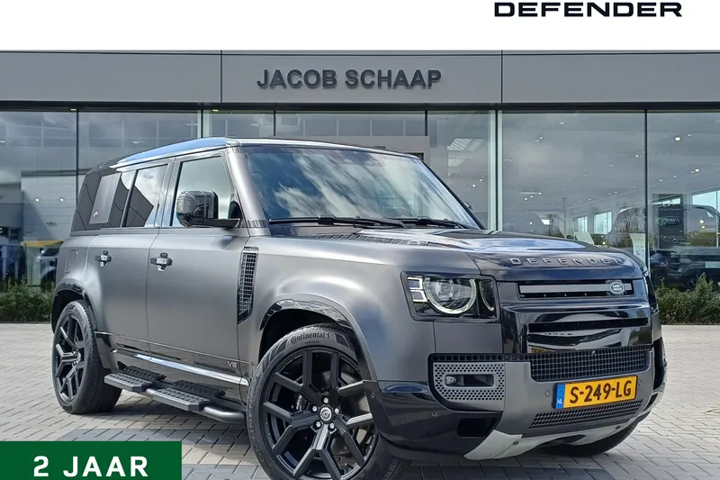 Land Rover Defender (2023)