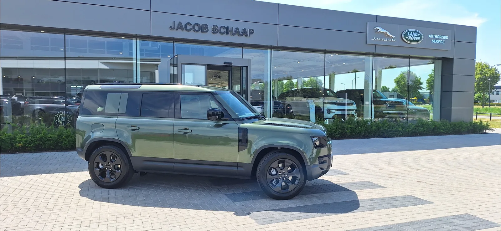Land Rover Defender (2026) — foto 1