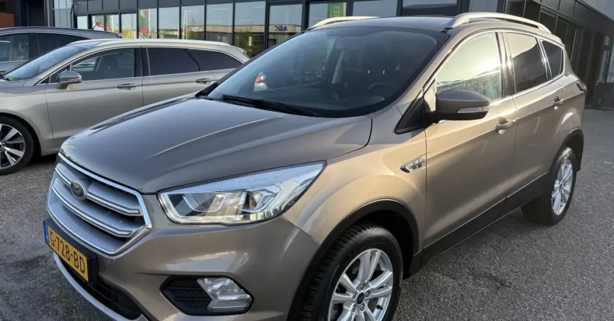 Ford Kuga (2019) — foto 1