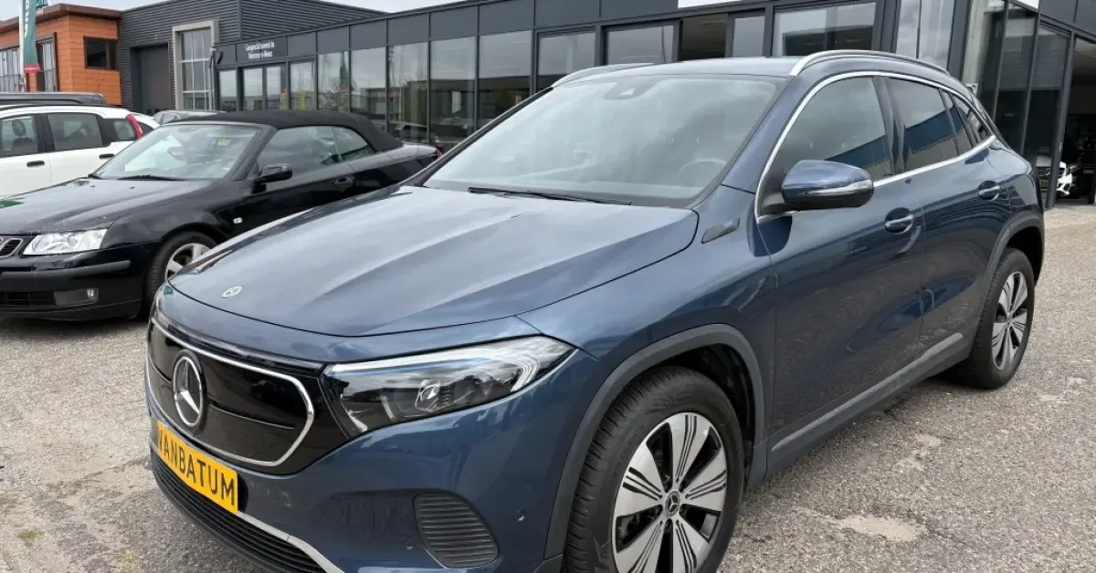 Mercedes-Benz EQA (2022) — foto 1