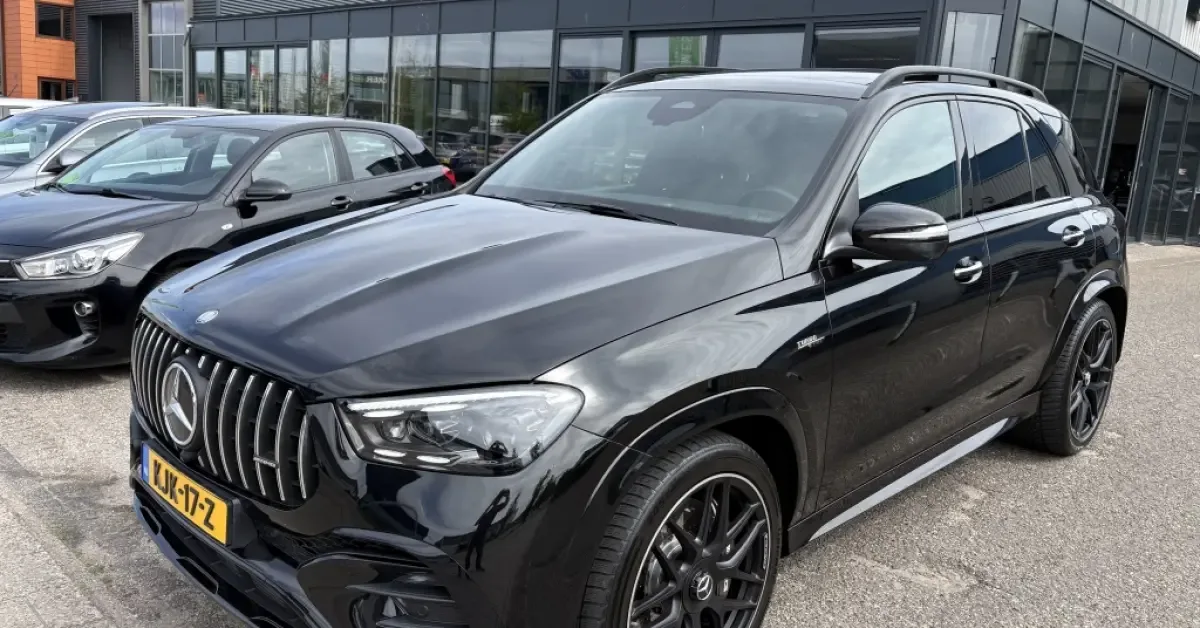 Mercedes-Benz GLE (2025) — foto 1