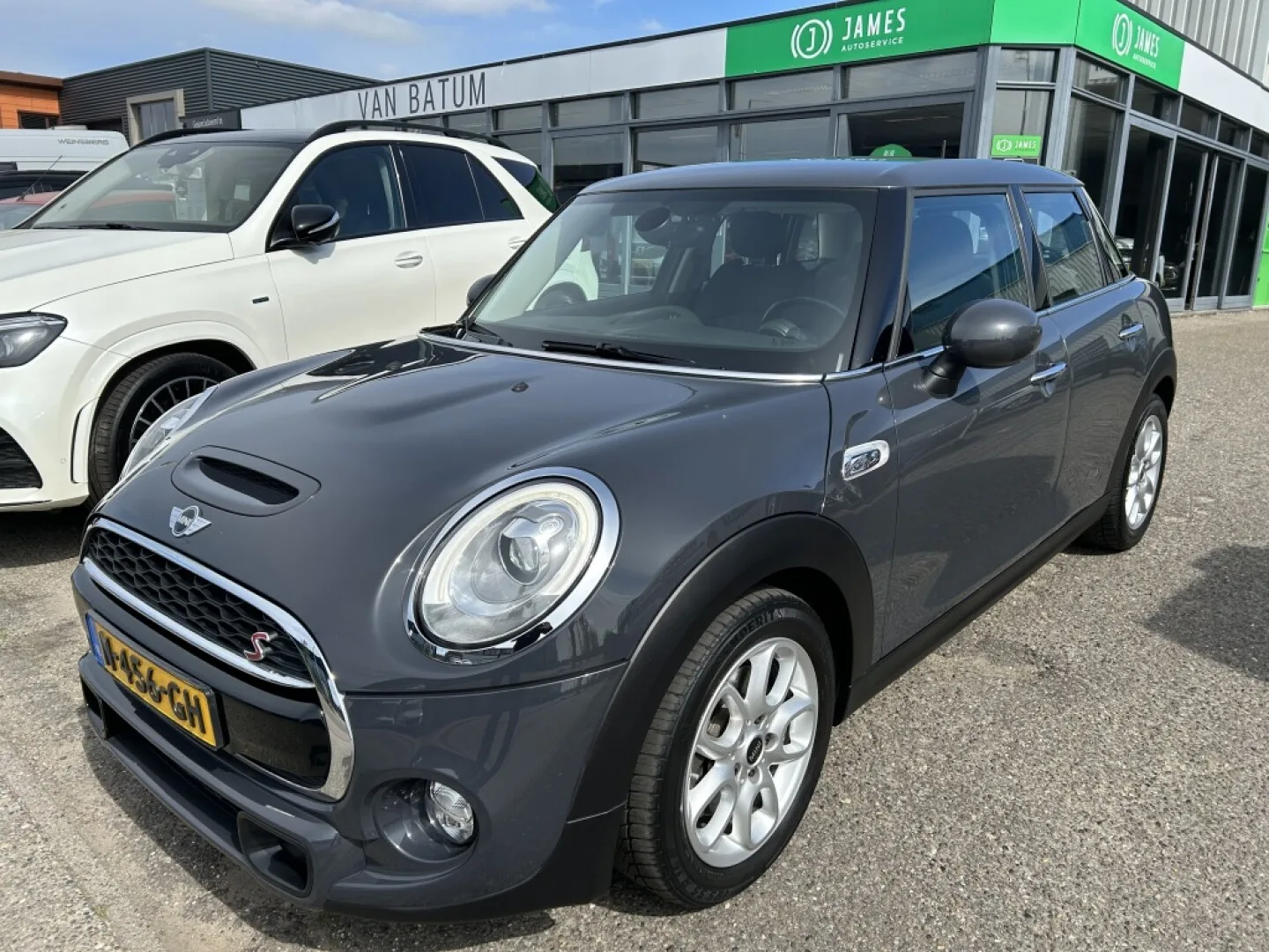 MINI Cooper S (2018) — foto 1