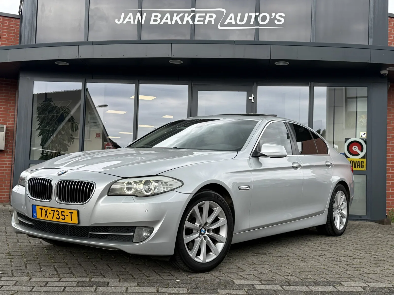 BMW 5-Serie (2011) — foto 1